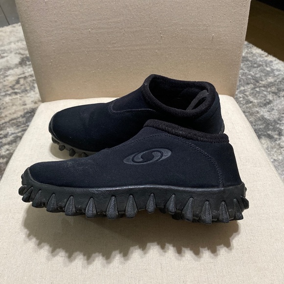 Salomon Other - Vintage Salomon Contagrip CX trail snow clogs Suede 7.5 black slip on Shoes Y2K